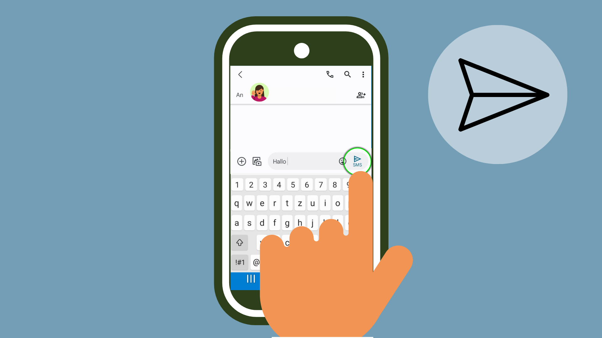 Ein Handy mit geöffneter Nachrichten App. Eine Textnachricht mit dem Text "Hallo". Ein Finger tippt auf den Pfeil SMS für Absenden.